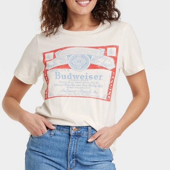 Budweiser Tops - Budweiser Cream Graphic Tee sz S